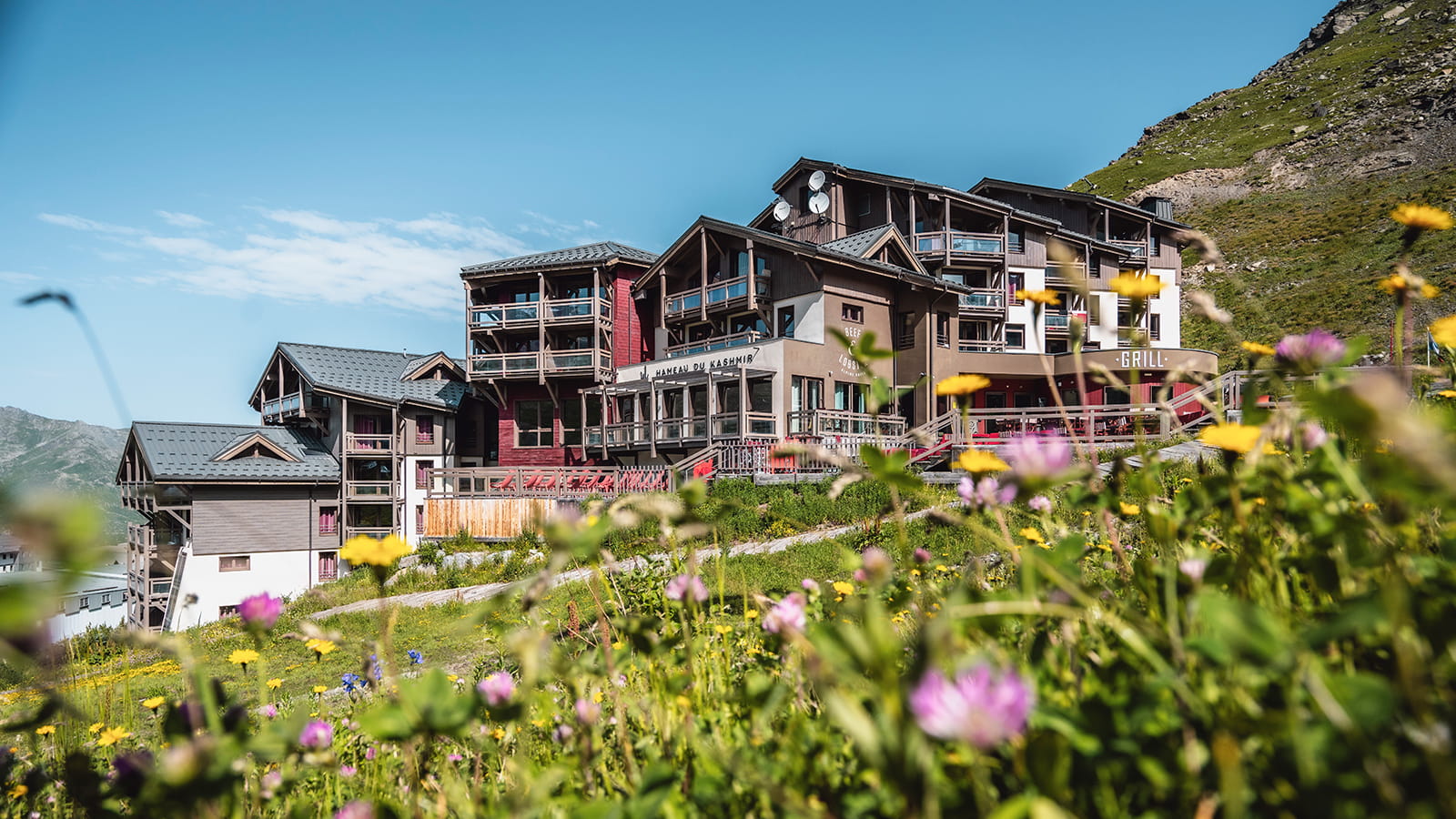 Cet été, découvrez Le Hameau du Kashmir à Val Thorens